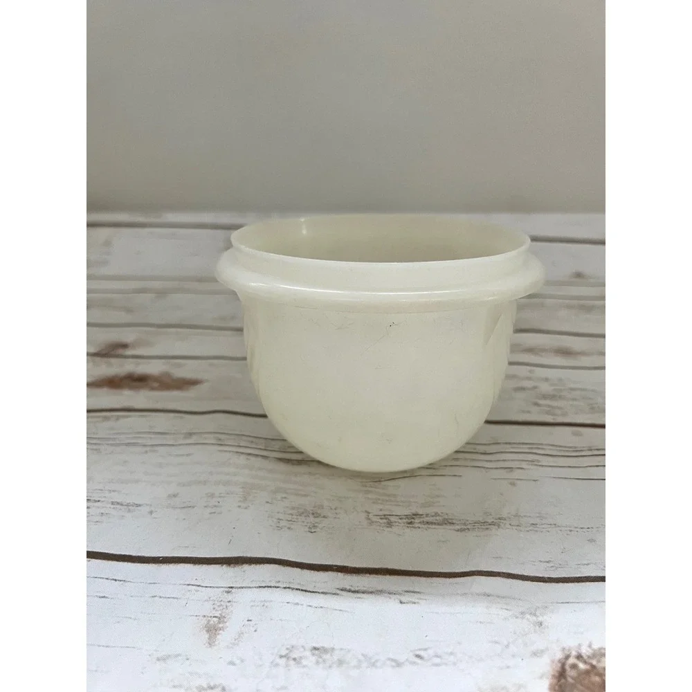 Tupperware Mixing Bowl White Vintage Plastic Round NO LID Small 5 inch